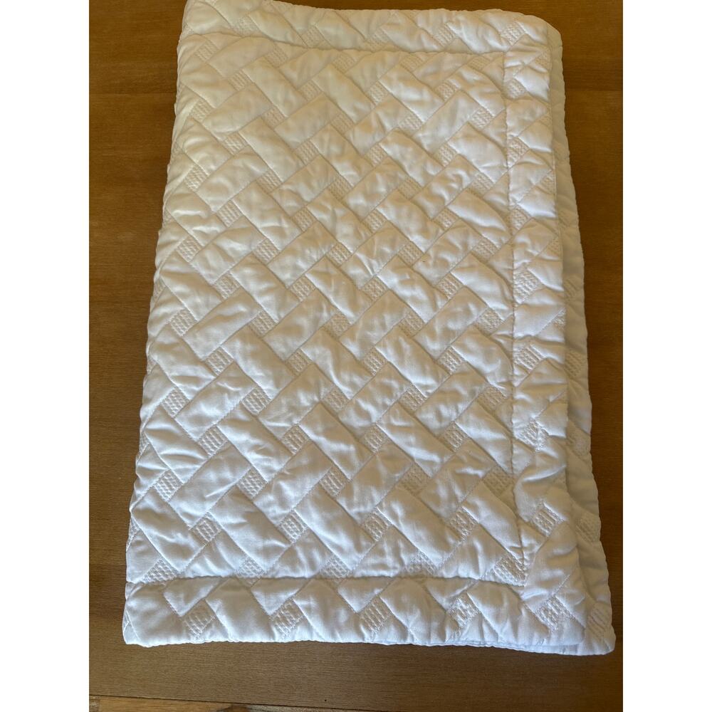 Bedsure Shams Oversized Standard Queen Plump white weave set (2)